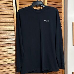 Patagonia Men's Black Long Sleeve Tee